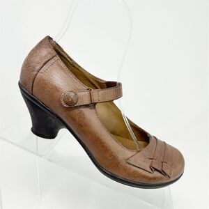 Miz Mooz Brown Leather Mary Jane Block Heel Pumps Size 36 (US 5.5-6) Textured